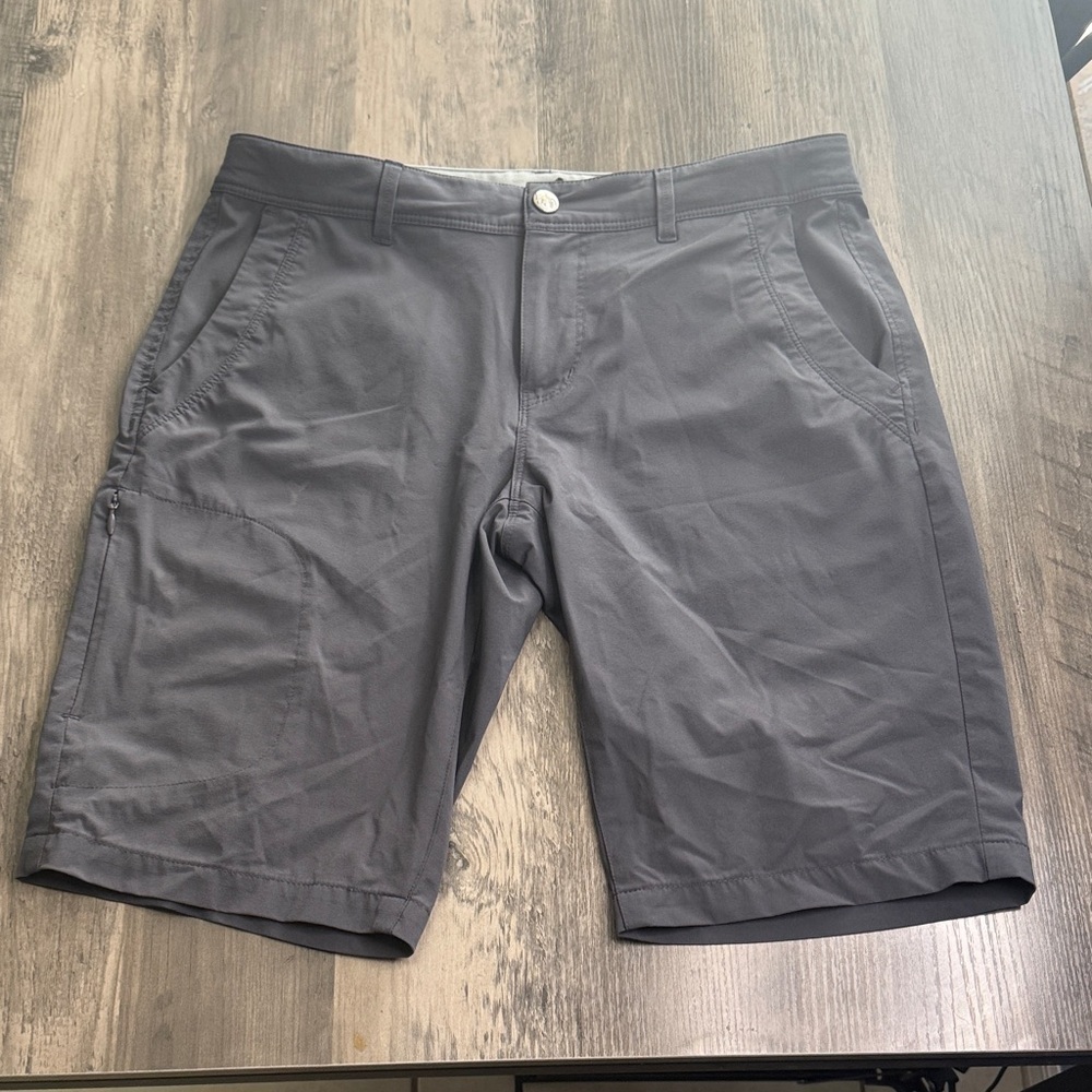 REI Women's Gray Bermuda Shorts